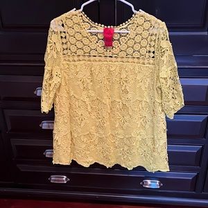 V Cristina 3/4 length sleeve XL top